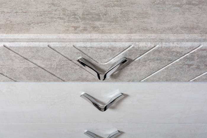 Амели Комод 13.106 + Зеркало, цвет шёлковый камень/бетон чикаго беж, ШхГхВ 65х41,3х185 см.