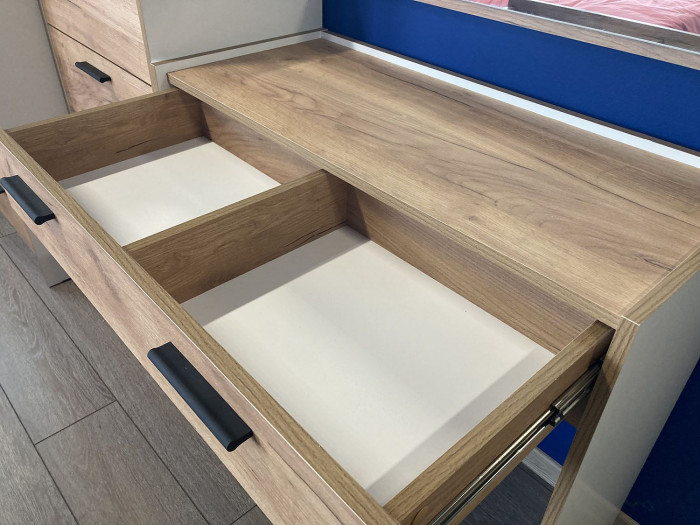 НМ 011.40 Стол туалетный Оттавия Белый/Дуб золотой