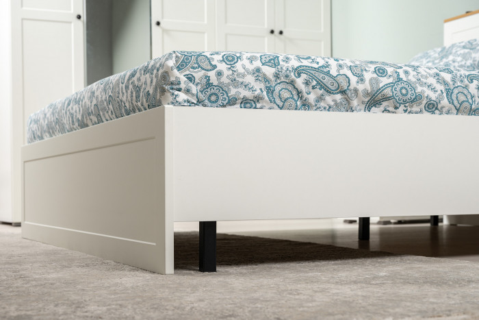 Остин 11.53 Кровать + ортопед + 16.307 Шкаф + 16.240 Комод, белый шагрень/дуб крафт золотой